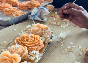 Read more about the article Why Handmade Candles Are Better Than Factory Candles: The Value of Craft Over Mass Production